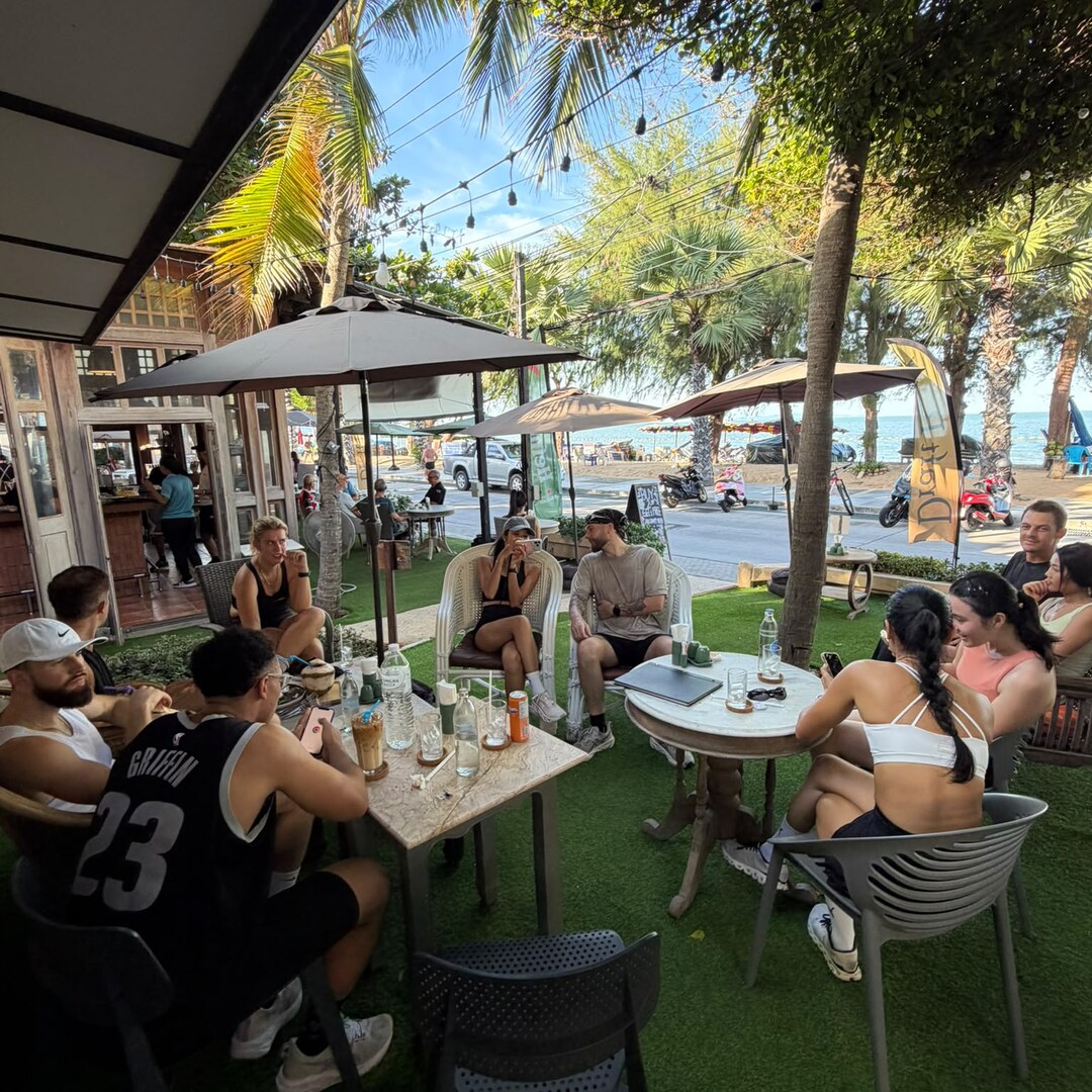sub run club Instagram post